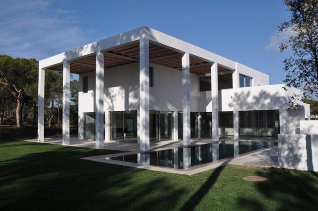 Białe klocki – nowoczesny dom w kurorcie - Quinta do Lago
